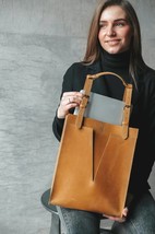 Handmade Leather Laptop Bag, Vintage Shoulder Tote for Women, Gifts for Her - £78.45 GBP