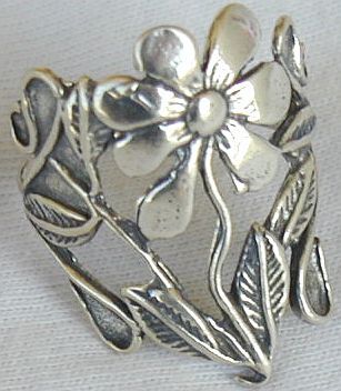 Silver flower ring