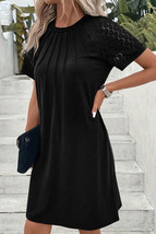 Black Contrast Lace Raglan Sleeve Pleated Detail Shift Dress - $225.52 MXN