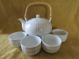 Oriental Bamboo Handle Tea Pot with Stripes and 4 Cups - $43.50