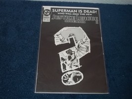 JUSTICE LEAGUE OF AMERICA SUPERMAN IS DEAD COMIC BOOK - FEB 93 DC - $23.79 MXN