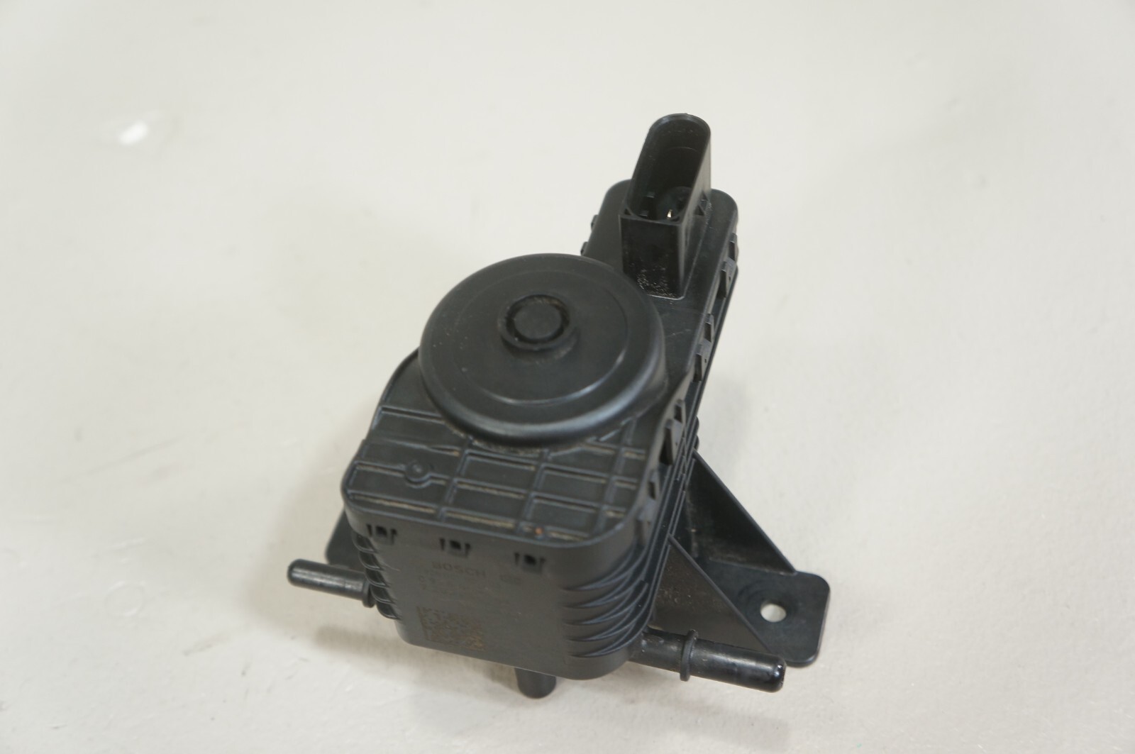 09-2013 bmw 335d x5 e70 3.0l m57 xDrive35d diesel exhaust fluid def pump 7205041 Item image 13