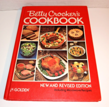 Vintage 1982 Betty Crocker&#39;s Cookbook New and Revised 7th Print  - £14.91 GBP