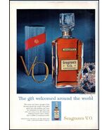 1950s Seagram&#39;s V.O. Canadian Whiskey PRINT AD &quot;Decanter Bottle&quot; Gift BX1 - $7.59