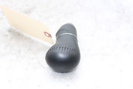 02-05 SUBARU IMPREZA SEDAN Shift Knob F1052 image 11