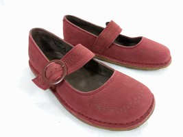 Keen Womens Size 7 Red Nubuck Leather Mary Jane Strap Clogs with Crepe Soles - £26.90 GBP