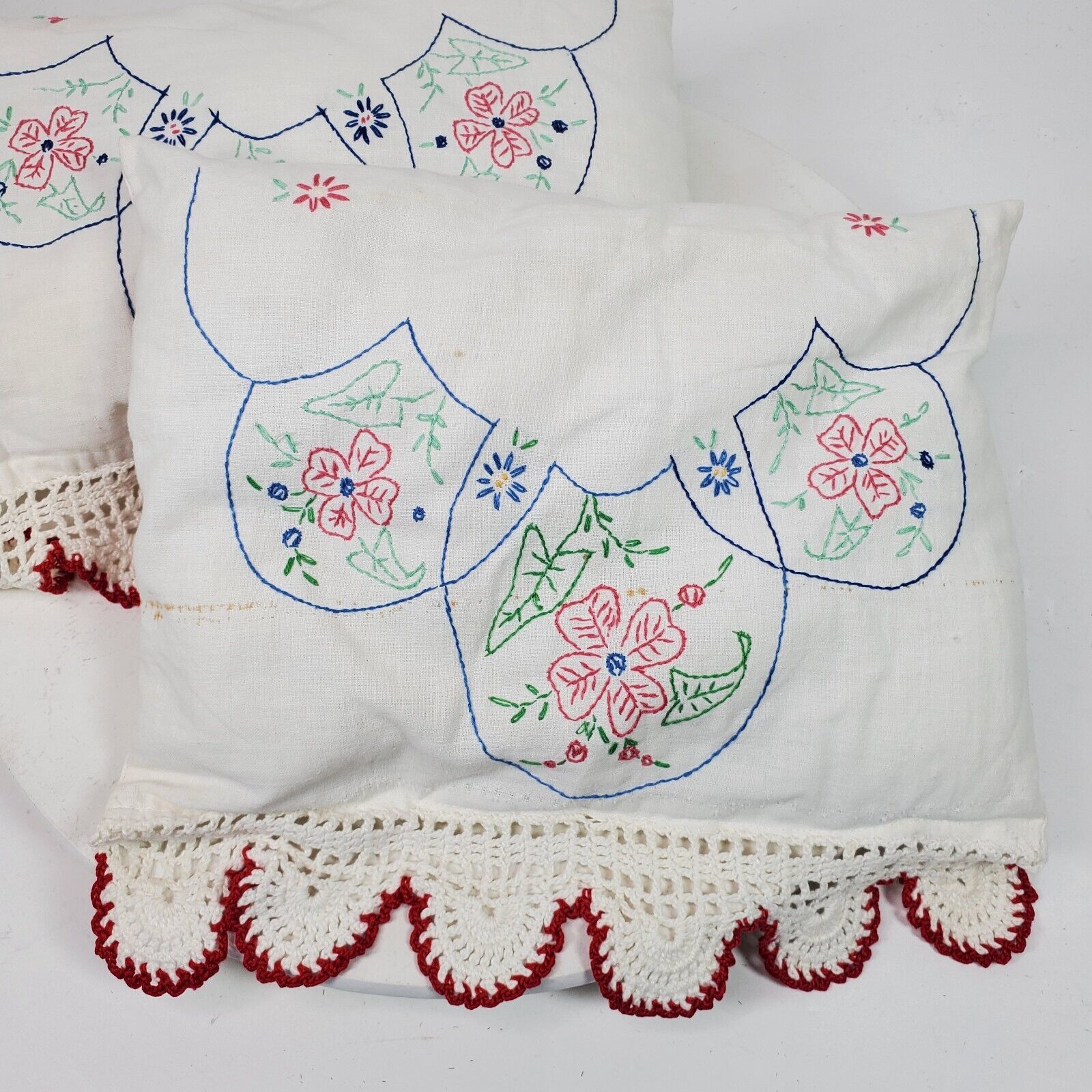 Vintage Hand Crafted SET OF 2 Embroidery &amp; Crochet Throw Pillows 11x9 Inch - $14.00