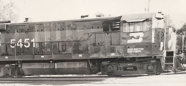 Burlington Northern Railroad BN #5451 U28B Locomotive Train Photo Aurora IL 1974 - £7.48 GBP