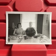 Husband And Wife W/ Guest Dinner 4 1/2 x 3 1/4 Photograph Pre Owned Vintage 1956 - £6.72 GBP