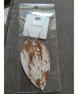 Handmade GENUINE Suede Leather Feather Earrings brown and cream 3&quot; - $10.81 CAD