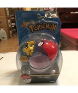 Tomy Pokemon Pikachu And Poke Ball Clip &#39;N&#39; Carry Poké Ball Action Figur... - $17.54 CAD