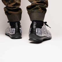 Hand painted big block alligator scales Sneaker Shoes Saulo Newspaper / Black image 7