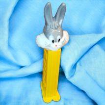 VINTAGE BUG BUNNY PEZ DISPENSER - RARE COLLECTIBLE - $101.21 MXN