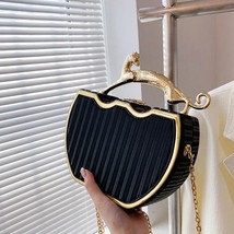 Luxury Black and Gold Handbag A gorgeous black and metallic gold handbag – a mus - £17.98 GBP