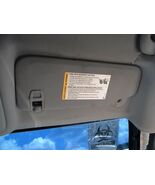 Passenger Right Sun Visor Fits 18-19 EQUINOX 104874566 - €44,90 EUR