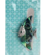 Pugster Abalone Shell With Cystal Stone Accents On Tail And Around Eyes ... - $171.16 MXN