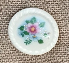 Vintage Avon Round Floral Porcelain Brooch Pin Elegant Grandmacore - $5.94