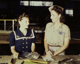Pearl Harbor widows work in war industry in Corpus Christi WWII Photo Print - £7.15 GBP