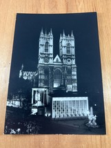 Vintage RPPC Postcard - England - Westminster Abbey, Coronation of the Queen - £3.80 GBP