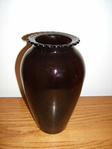 Anchor Hocking Royal Ruby Red Glass Vase Scalloped Edge 9&quot; Tall - £11.83 GBP