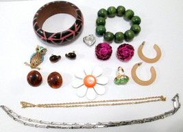 Junk Drawer Jewelry Lot Vintage to Now Wear &amp; Some Repair Brooch Earrings Chains - £17.54 GBP
