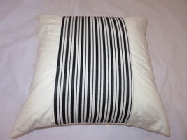 Dkny Wildflower Field Ocean Stripe Ribbon Deco Pillow Black Ivory Nwt - £30.17 GBP