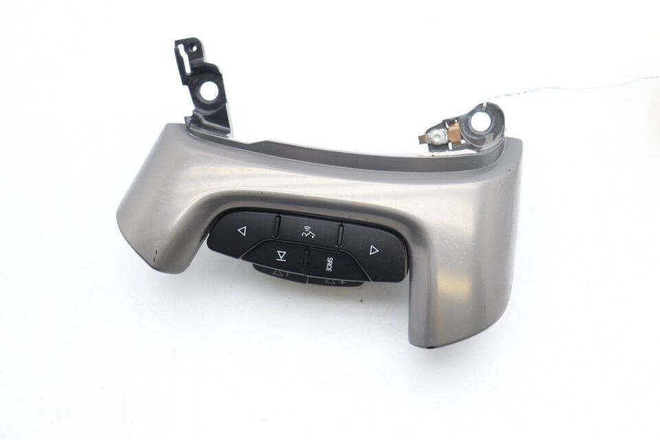 07-08 CHEVROLET SILVERADO 2500HD STEERING WHEEL RH RIGHT SWITCH E1930 - $51.56