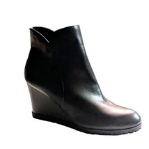 Unisa Womens Black Zip Up Lug Sole Wedge Heel Ankle Bootie Size 9.5 New w/o Box - £27.61 GBP