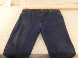 Adult Men&#39;s Wrangler Rugged Wear 44 X 30 Blue Denim Regular Fit Jeans 34030 - $23.78