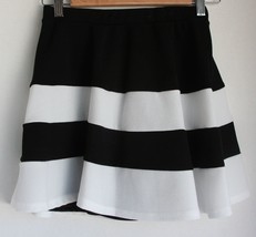 NWOT PINK OWL Black and White Striped Short Skirt Juniors Small Hautelook - £11.07 GBP