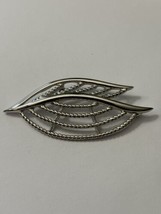 Vintage Trifari Leaf Brooch Silver Tone - £11.29 GBP