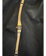 womens watch vintage gold Citizen quartz - $785.70 MXN