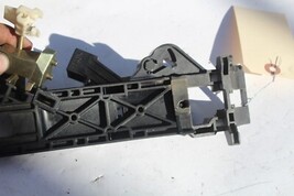 2000-2002 MERCEDES S430 S500 W220 REAR DRIVER EXTERIOR DOOR HANDLE MOUNTING 3139 image 7