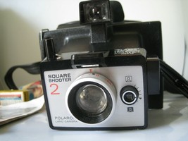 Vintage 1970s Polaroid Square Shooter 2 Land Camera w/ Case, Manuals, Flashcubes - £4.74 GBP