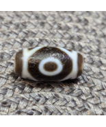 Vecchio amuleto tibetano a 2 cerchi occhi in pietra agata Dzi Bead #16 - €47,41 EUR Vecchio amuleto tibetano a 2 cerchi occhi in pietra agata Dzi Bead #16 - €47,41 EUR