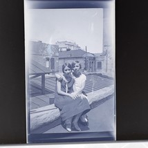 Vintage Photo Négative Two Women On Roof Top Hugging Affectionate 1920s - $165.85 MXN