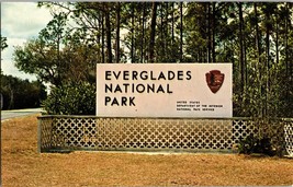 Entrance Sign, Everglades National Park, Florida, Vintage Chrome Postcard  (C11) - £3.82 GBP