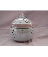 Pfaltzgraff Winter Frost Ball Pierced Lighting Ball, - $259.27 MXN