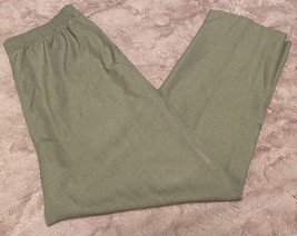NWOT White Stag Petite Women&#39;s Size 14P  Elastic band Cropped Pants Casual Green - £12.44 GBP