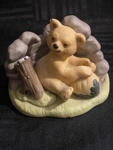 Franklin Mint Woodland Surprises Bear Figurine Jacqueline B Smith 1984 - £14.12 GBP