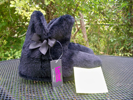 Bobbie Brooks Must Haves Faux Fur Black Slippers Sm. 6-7 &#39;Read&#39; - £7.80 GBP