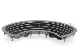 09-15 MINI COOPER S Upper Dash Air Vent F1951 image 4