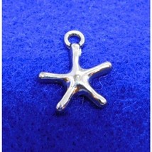 Petite Starfish Charm Minimalist Bracelet Extra Small - £6.10 GBP