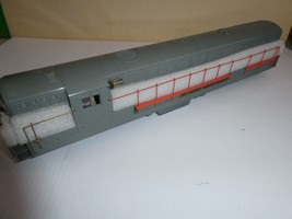 MTH O Scale Diesel Locomotive Body Undecorated Gray 15&quot; Long - £51.35 GBP