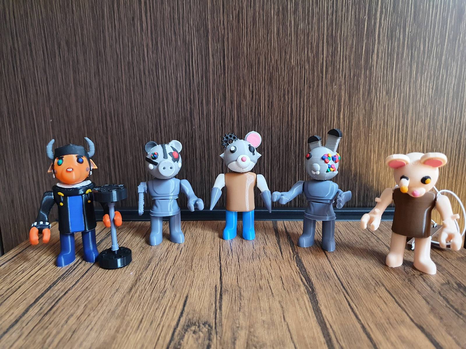 Roby, Raze, Robo Bunny, Billy, Mari fullbody figures