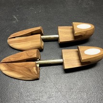 VTG Pair  Cedar Wood Shoe Trees Mens Small - $9.46