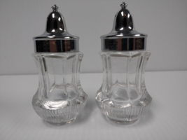  Vintage Fostoria Salt &amp; Pepper Shakers Set - £13.32 GBP