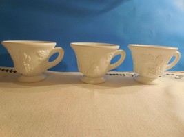 3 Indiana Colony Milk Glass Harvest (Grape &amp; Vine) footed Punch/Snack Cups - £4.30 GBP