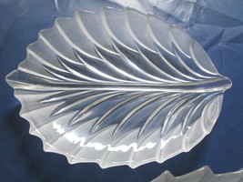 MIKASA TRAYS SET 2 GLASS LEAF SHAPED CLEAR FROSTED LARGE - $143.55