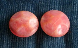 Elegant Marbled Pink Acrylic Silver-tone Clip Earrings 1960s vintage 1 1/8&quot; - £10.35 GBP